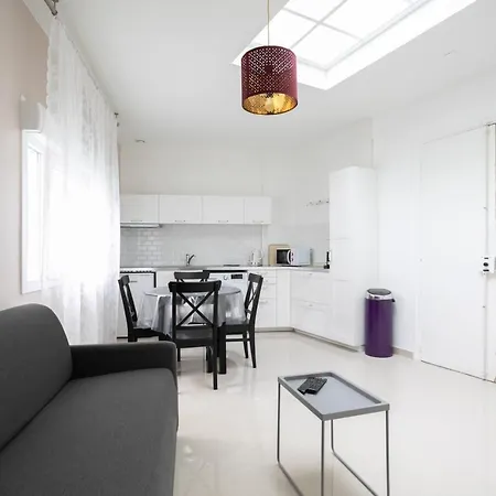 Elysee Ternes Lejlighed *